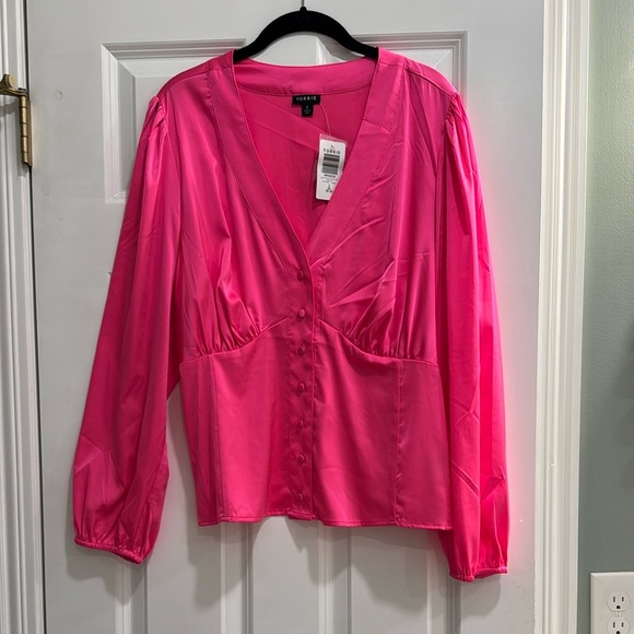 Pink Satin Button-Up Blouse Size 2 or 18/20 - Picture 5 of 5